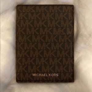 Michael Kors Bedford Travel Passport Wallet